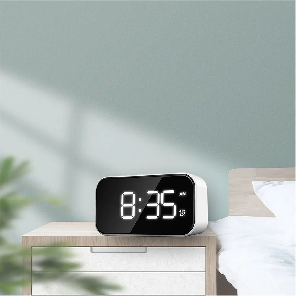 

LED Digital Display Snooze Alarm Clock Wake Up 5V/2A Multifunctional Bedroom Bedside Mirror Clocks Equipment