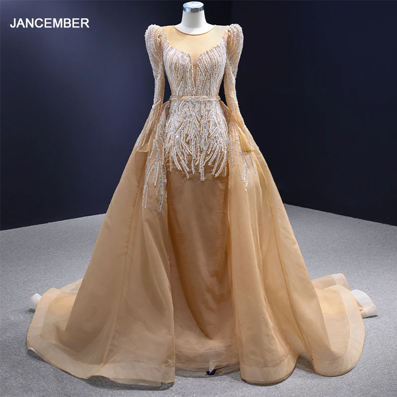 Великолепное вечернее платье для невесты