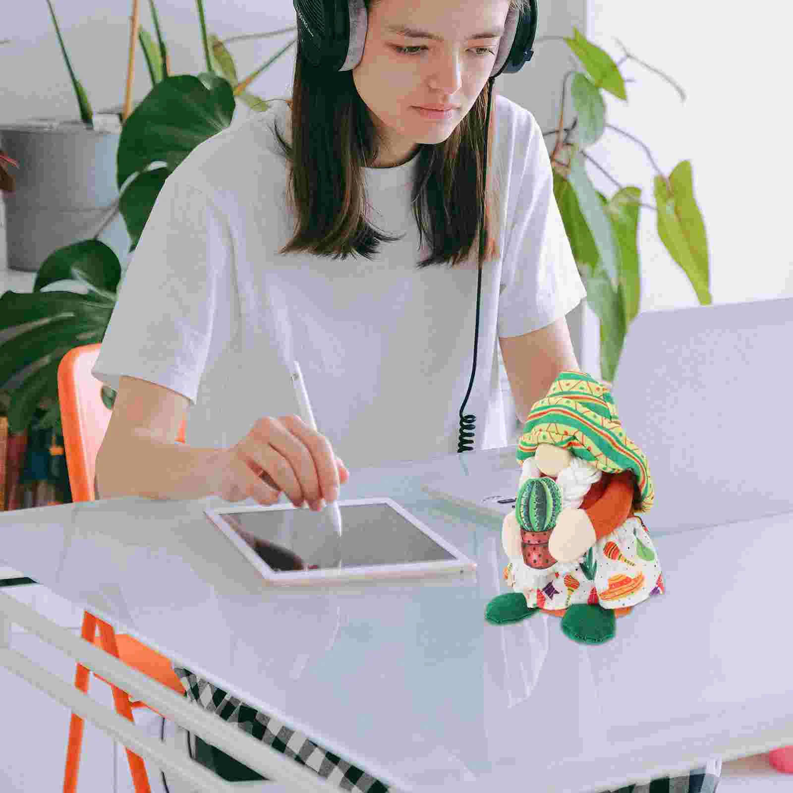 Карнавальный гном нежный карлик кукурузный торт праздничный декор ткань