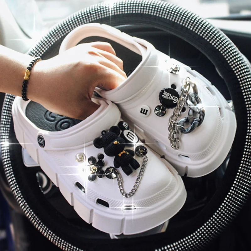 

Сандалии женские на платформе, украшение в стиле панк, летняя Уличная обувь, пляжные тапочки, шлепанцы с декоративным медведем, с вентиляционными отверстиями