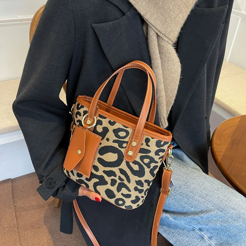 

2022 Fashion Large Capacity Leopard Print 2 Pieces Leather Designer Brand Women's Tot Shoulder Messenger Bag Purses and Handbags