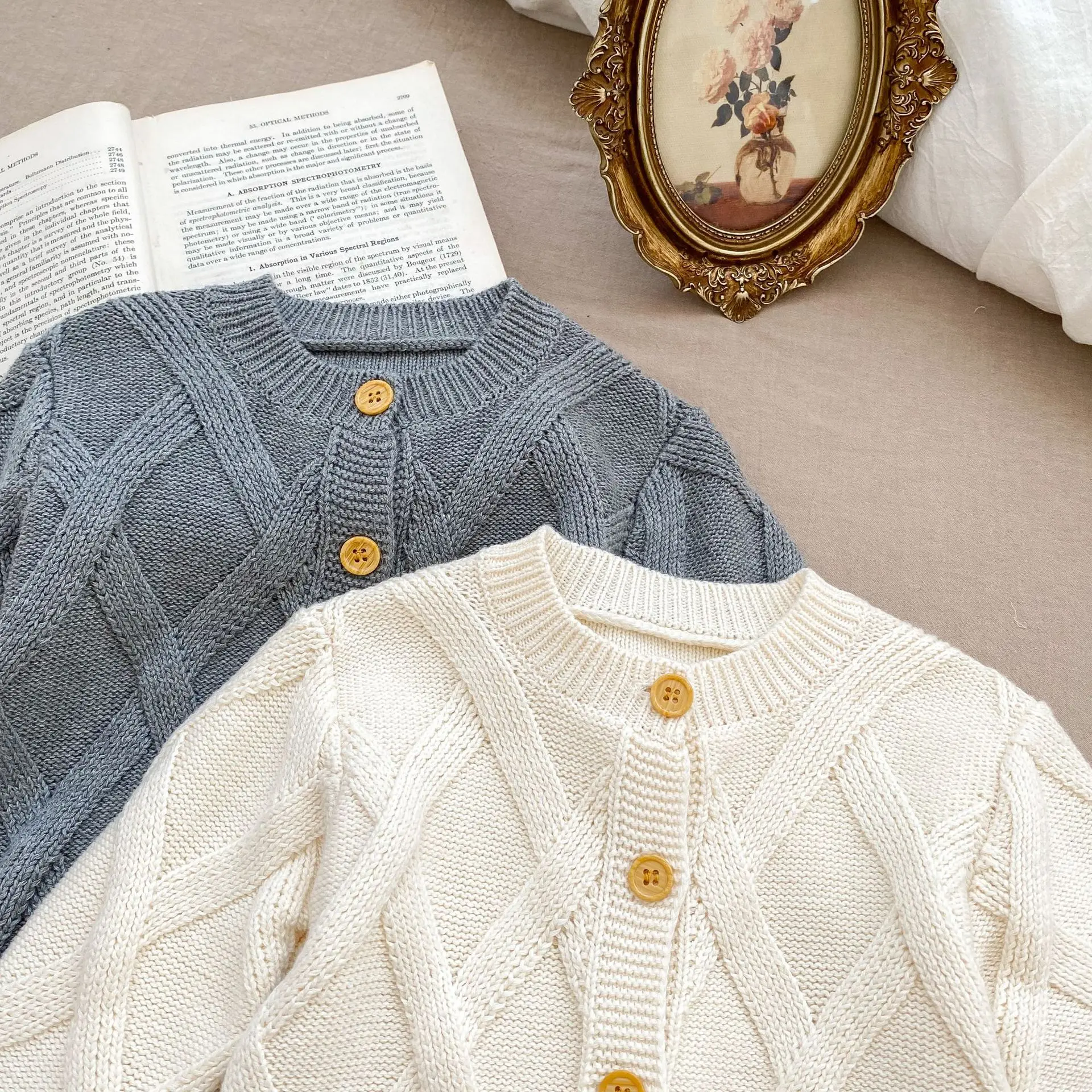 Осень 2023 новинка одежда для маленьких девочек Детский комплект из 2 предметов