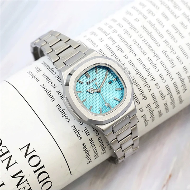 Фото Часы для женщин, модные светящиеся кварцевые часы с датой, серебряные часы из нержавеющей стали, женские часы из нержавеющей стали, водонепроницаемые №1