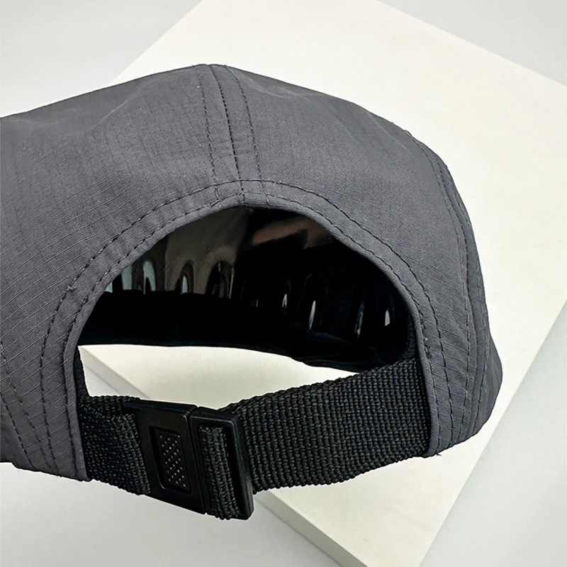 Бейсболка унисекс быстросохнущая бейсболка с надписью на плоской подошве