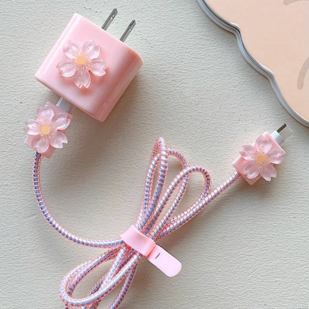 Силиконовый защитный чехол для зарядного устройства с милым 3D цветком iPhone 15 12 13 14