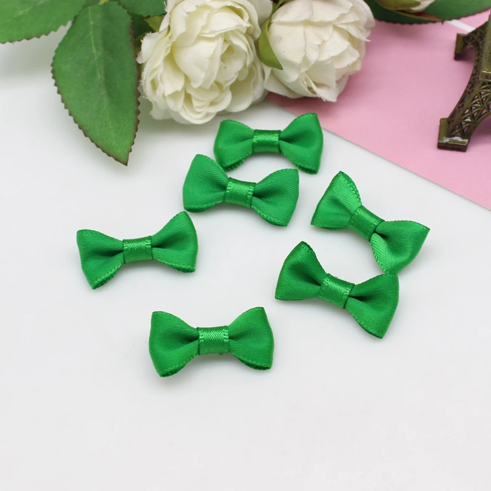 

Миниатюрные атласные банты 50 шт.