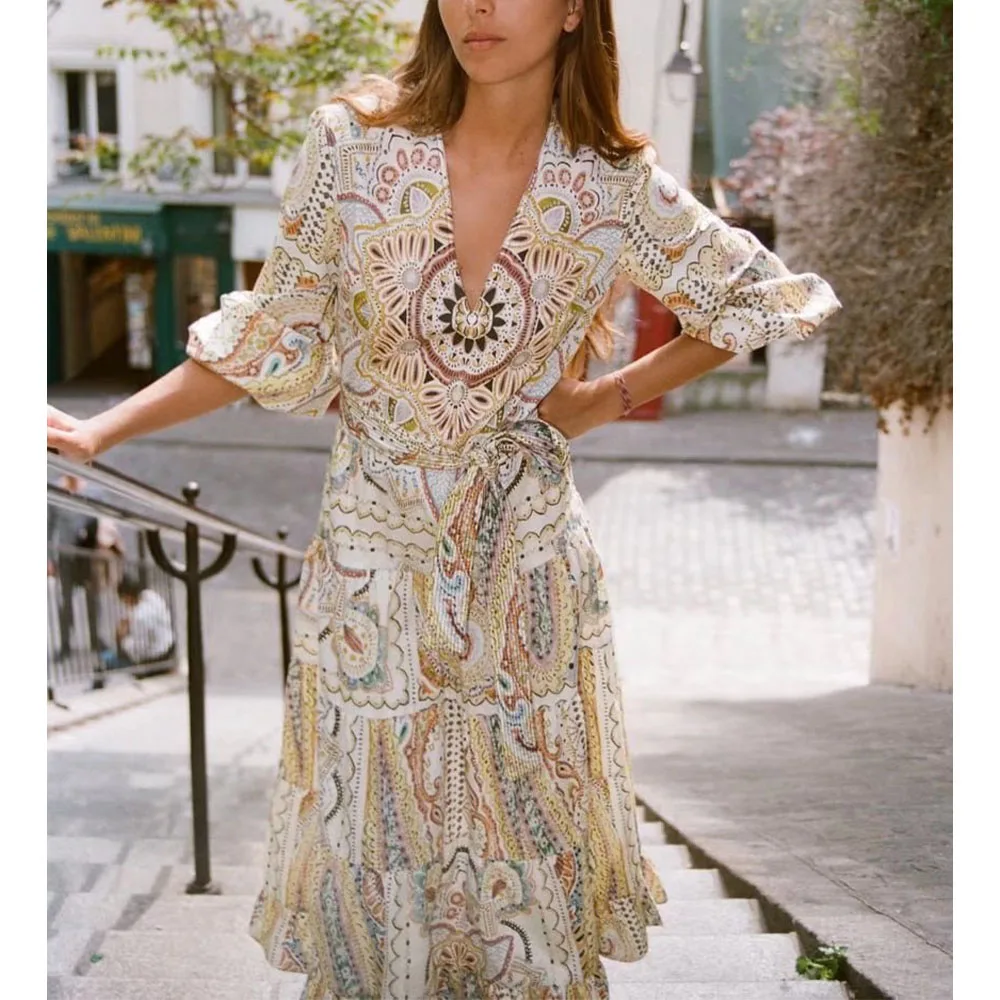 

2022 women's summer new printed midi dress European and American style lace V-neck lantern sleeves temperament long skirt