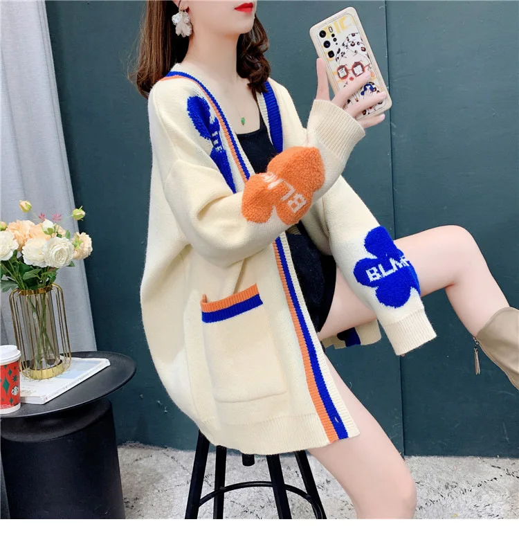 

New Fashion V-neck Blue Flower Sweater Cardigan Women's Autumn Winter 2022 New Loose Knitted Jacket Women's Knitted Sweater