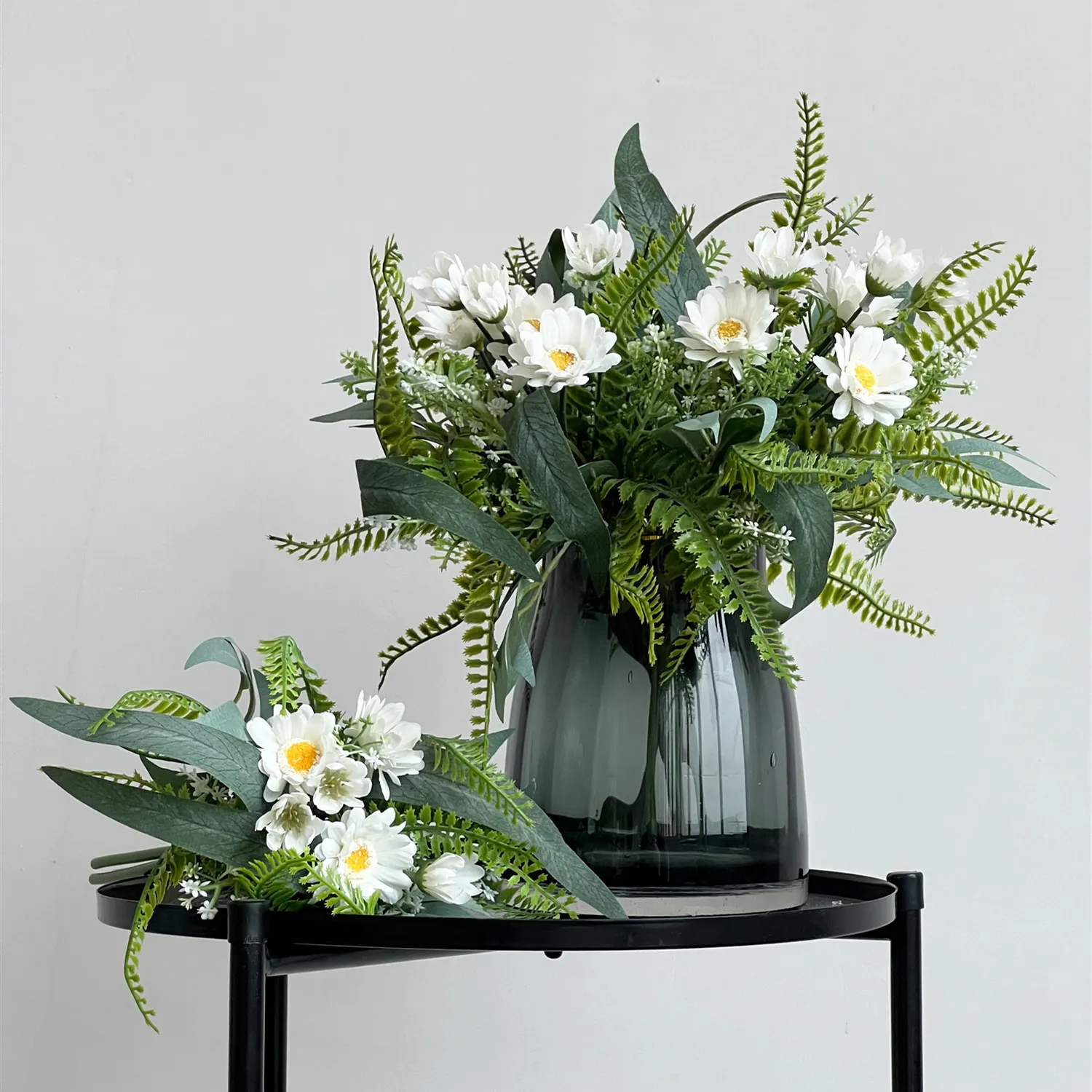 

Yannew Nordic Boston Leaf Daisy Flower Bouquet Plastic Persian Leaves Greenery Floral Decor for Home Tabletop Office Decoration