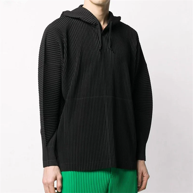 

Plisse Lssey Miyake Homme Men's Casual Hooded Sweater Pleated Fabric Top High Street Loose Pullover