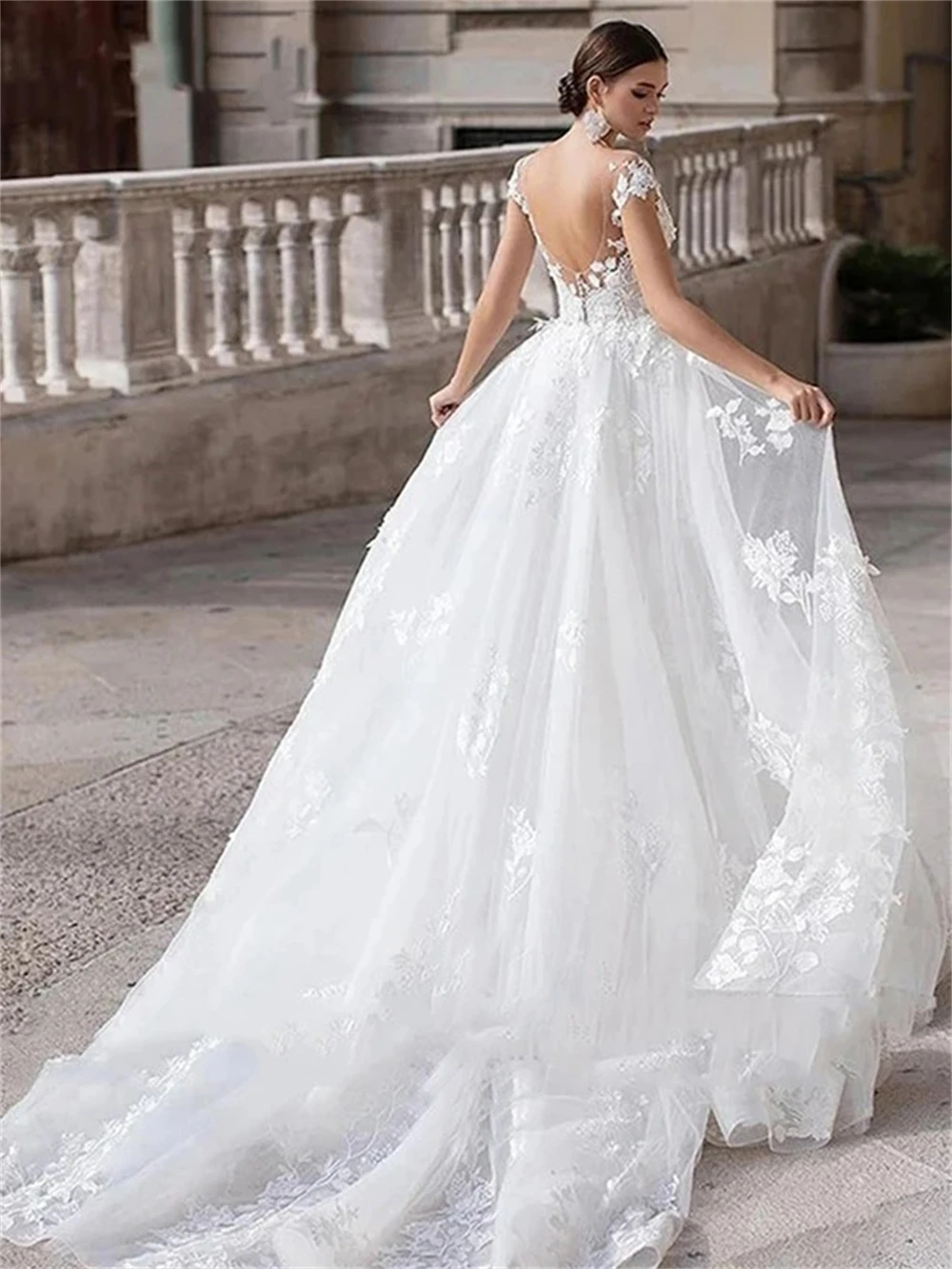 Рисунок 3 - Простое Тюлевое свадебное платье в стиле бохо