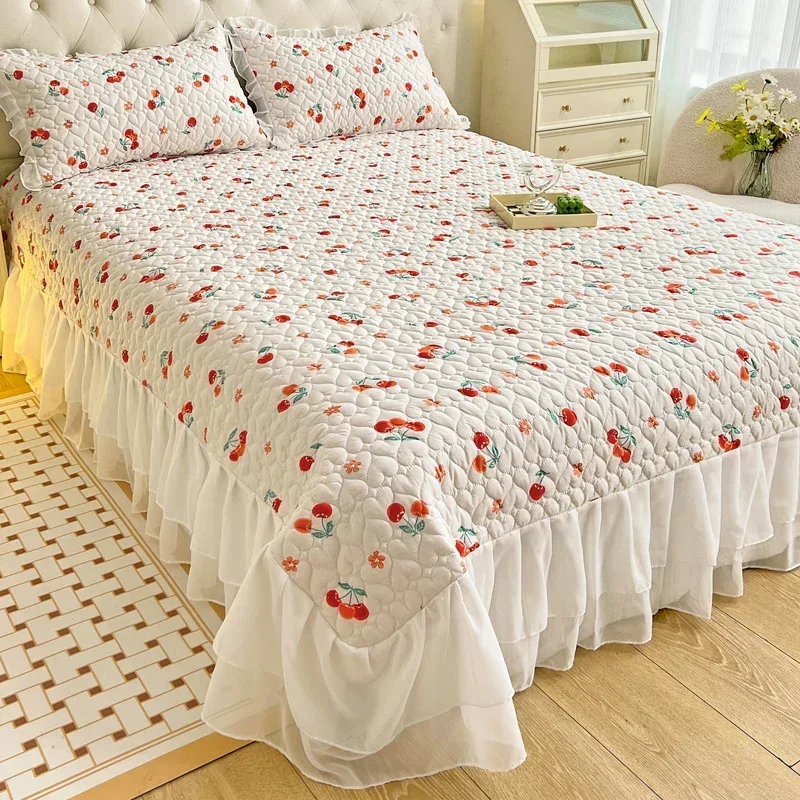 

1pc NEW Quilted Bedspread Fresh Style Bed Cover Lace Bed Linen Skin-friendly Mattress Protectors (No Pillowcase)