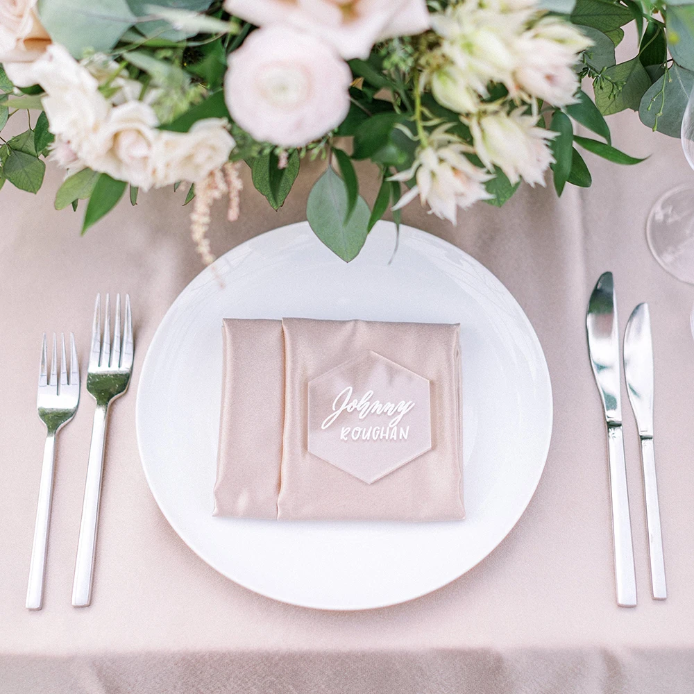 

Personalized Clear Hexagon Place Card Name Tags for Wedding Party Custom Acrylic Table Guest Names Evants Anniversary Decor
