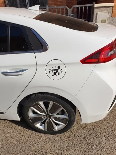 Креативная забавная декоративная наклейка на крышку автомобильного бензобака