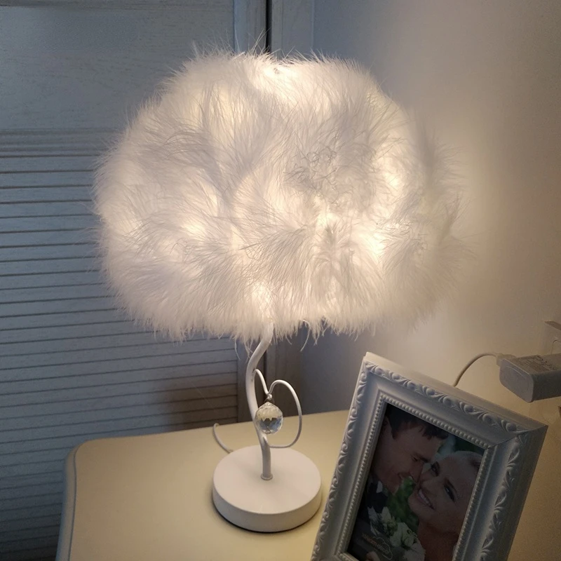 

K9 Crystal Feather Table Lamps for Bedroom Bedside Lamp Nightstand Dresser Desk Lamp Wedding Marriage Christmas Decoration E27