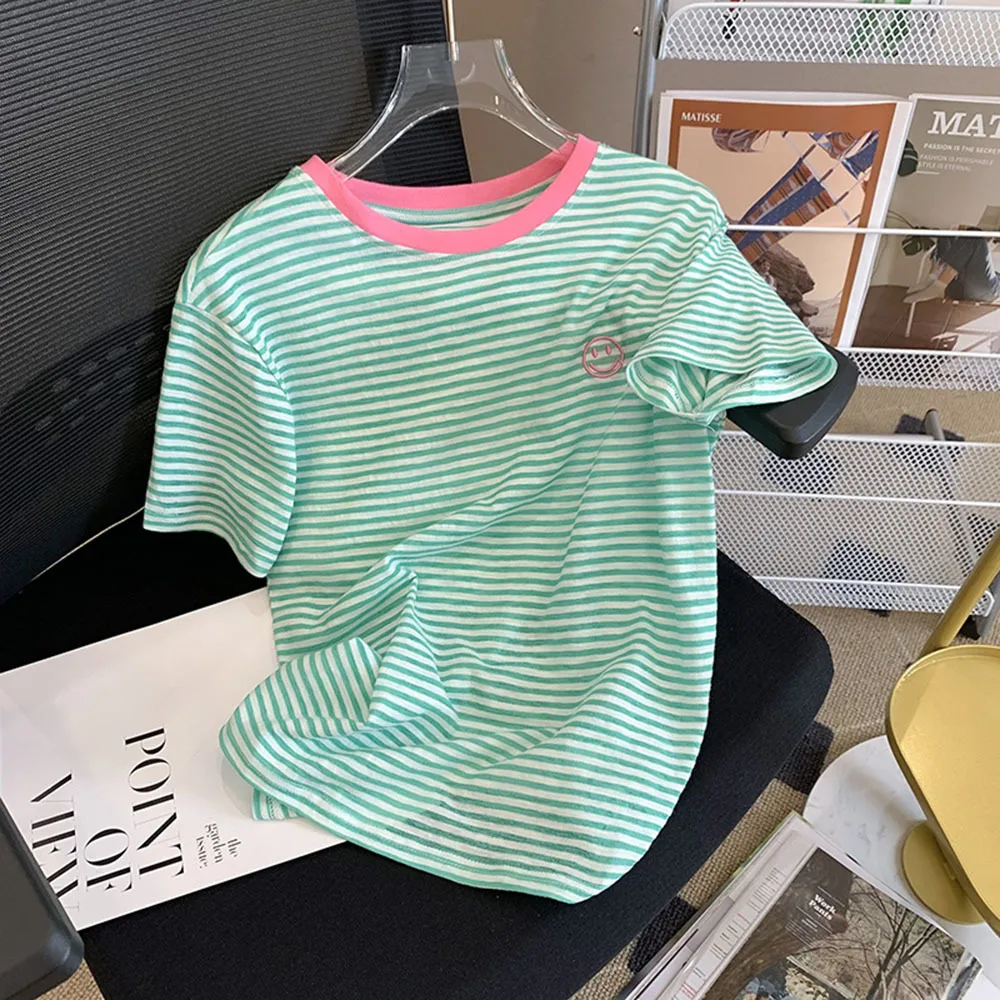 Футболка женская тонкая летняя в полоску с коротким рукавом и вышивкой 2022 |