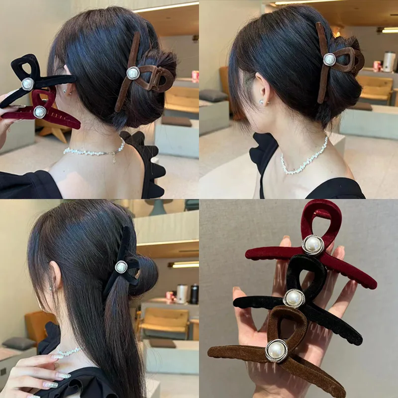 

AISHG New Women Korean Version Elegant Temperament Shark Hair Clip Fashion Women's Large Flocking Hair Clip Headpiece