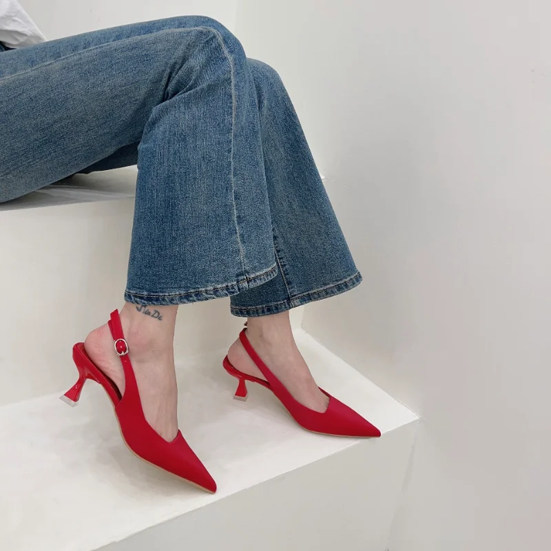 

2023 Spring New Women Sandal Fashion Pointed Toe Shallow Ladies Slingback Shoes Thin Med Heel Dress Slip on Mules ShoeHigh Heels