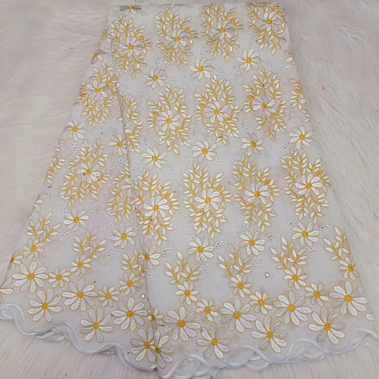

White Gold 2022 High Quality African Cotton Lace Fabric Swiss Lace Fabric With Hole Nigerian Swiss Voile Lace In Switzerland Sew