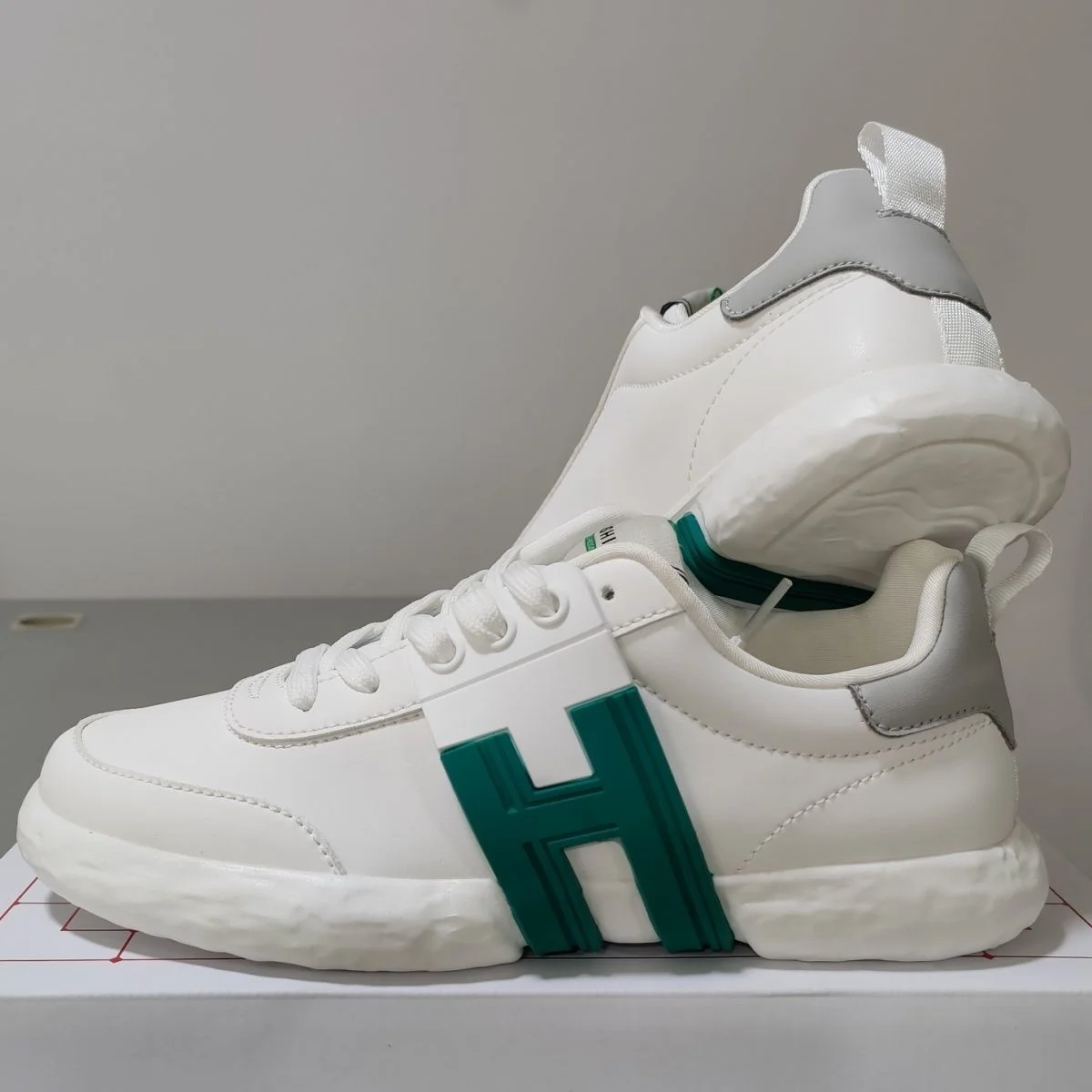 

New Tennis Sneakers for Men Comfortable Sports Shoes for Women Wear-Resisting Training Sneakers Low Top Running Trainers