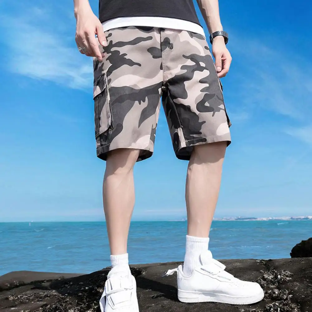 

Men Shorts Mid-rise Elastic Waistband Drawstring Summer Shorts Wide Leg Camouflage Print Multi-pockets Cargo Shorts Streetwear