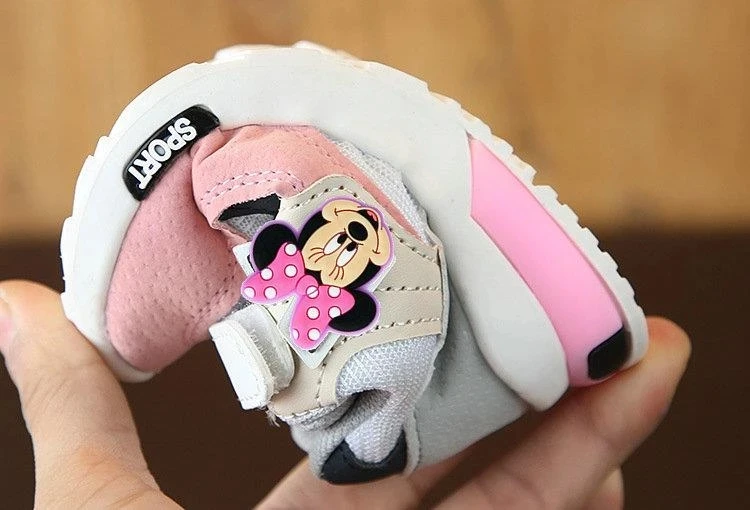 Детские кроссовки для мальчиков и девочек дышащие с мультяшным героем Диснея