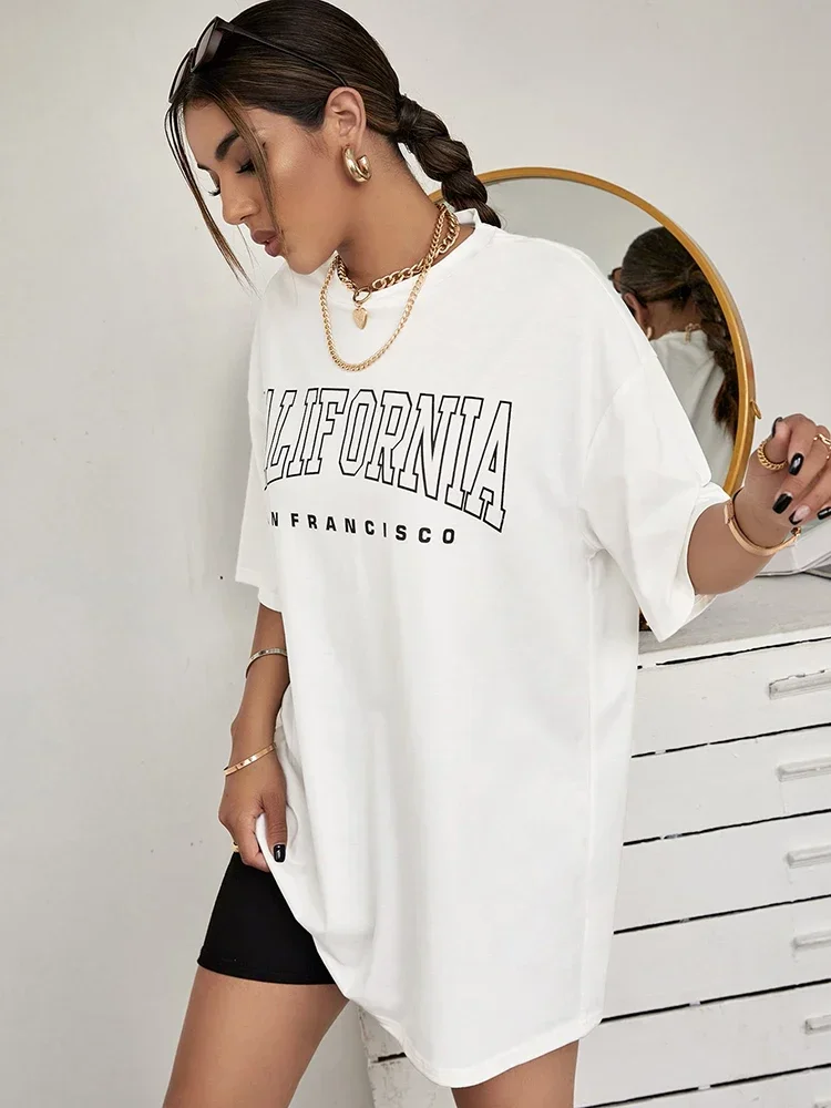 Рисунок 6 - Футболка женская оверсайз из полиэстера