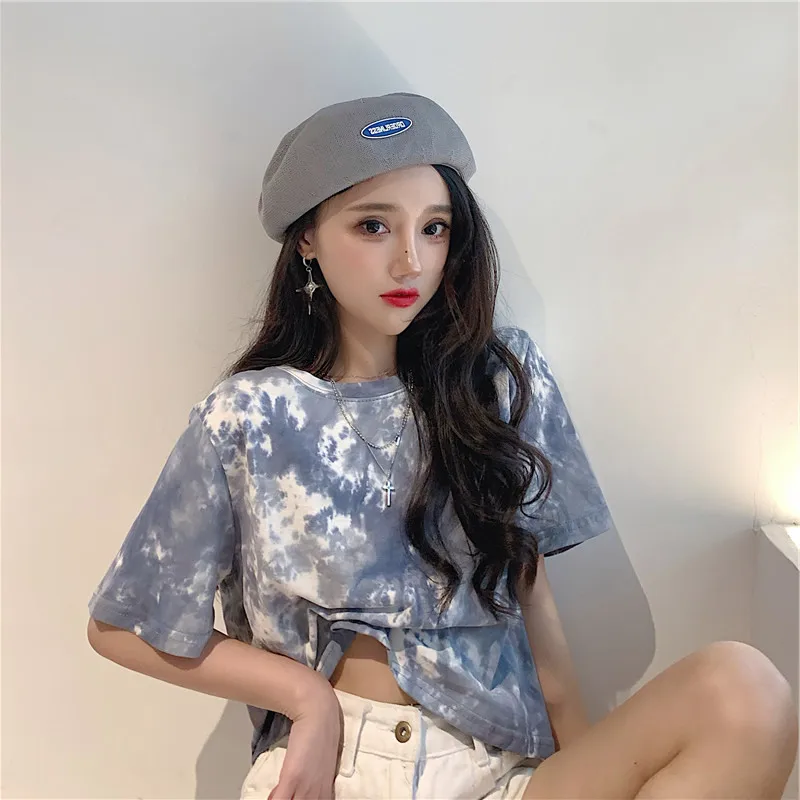 Женская футболка оверсайз с круглым вырезом свободного покроя |