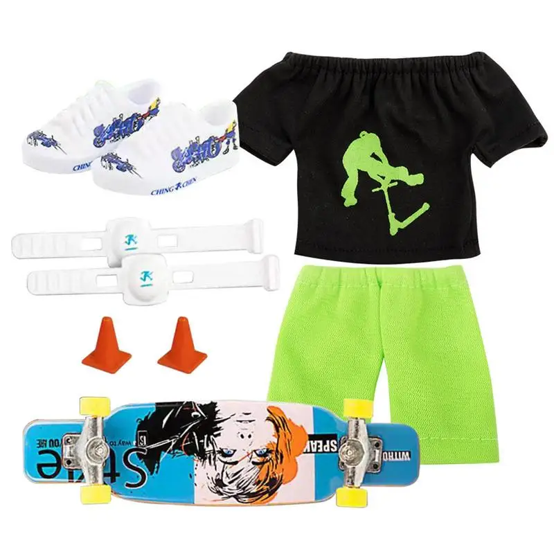 

Детский мини-скейтборд с брюками и обувью