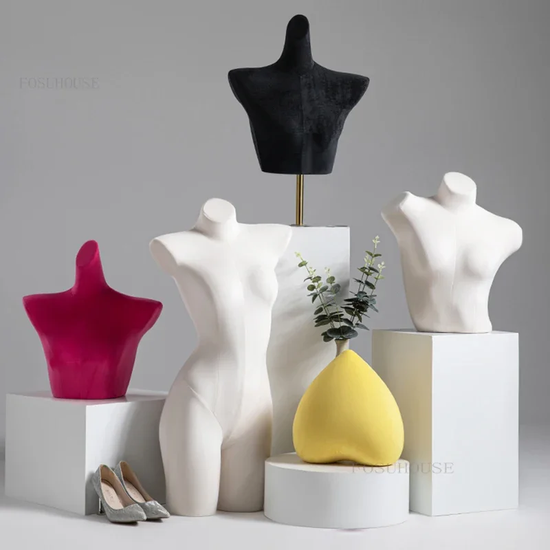 

Women's Clothing Store Velvet Underwear Mannequins Female Half-length Bra Display Stand Fake Human Body Model Props Half Body
