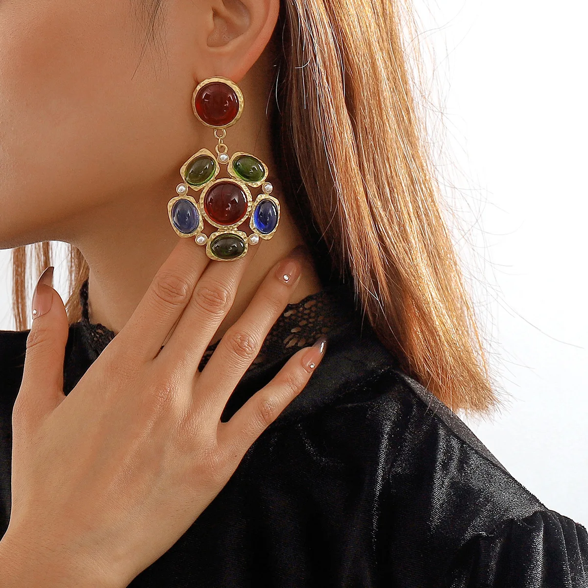 

Retro Light Luxury Resin Color Gemstone Earrings Court Ladies Style Elegant Earrings Female Earrings for Women Free Shipping