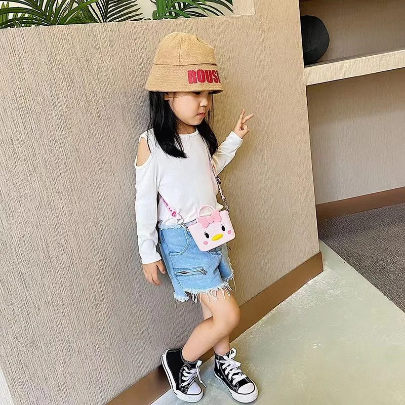 

Kawaii Sanrio Anime Shoulder Bag Cute Hello Kittys Cartoon Backpack Portable Handbag Toy Fall Prevention Silica Gel Girls Gift