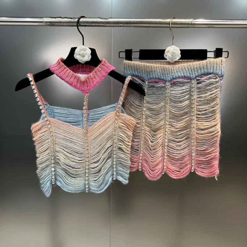 

BORVEMAYS Tie Dye Contrasting Colors Two-piece Sets Hanging Neck Sleeveless Diamonds Tank Tops + Mini Skirts 2023 New WZ1496