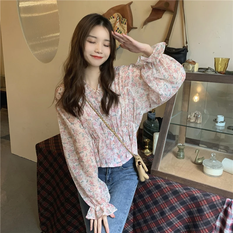 

COIGARSAM Shirt Womens Tops Spring Vintage Long Sleeve Floral Print Chiffon V-Neck Women Shirts Dropshipping