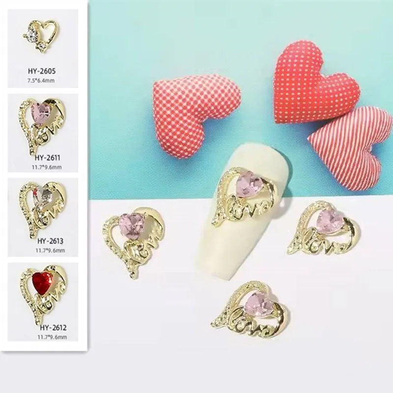 100PC Exquisite Hollow Gilding Love Shaped In Combination With Glittering Heart Rhinestone Nail Art Accessory Manicure Gemstones