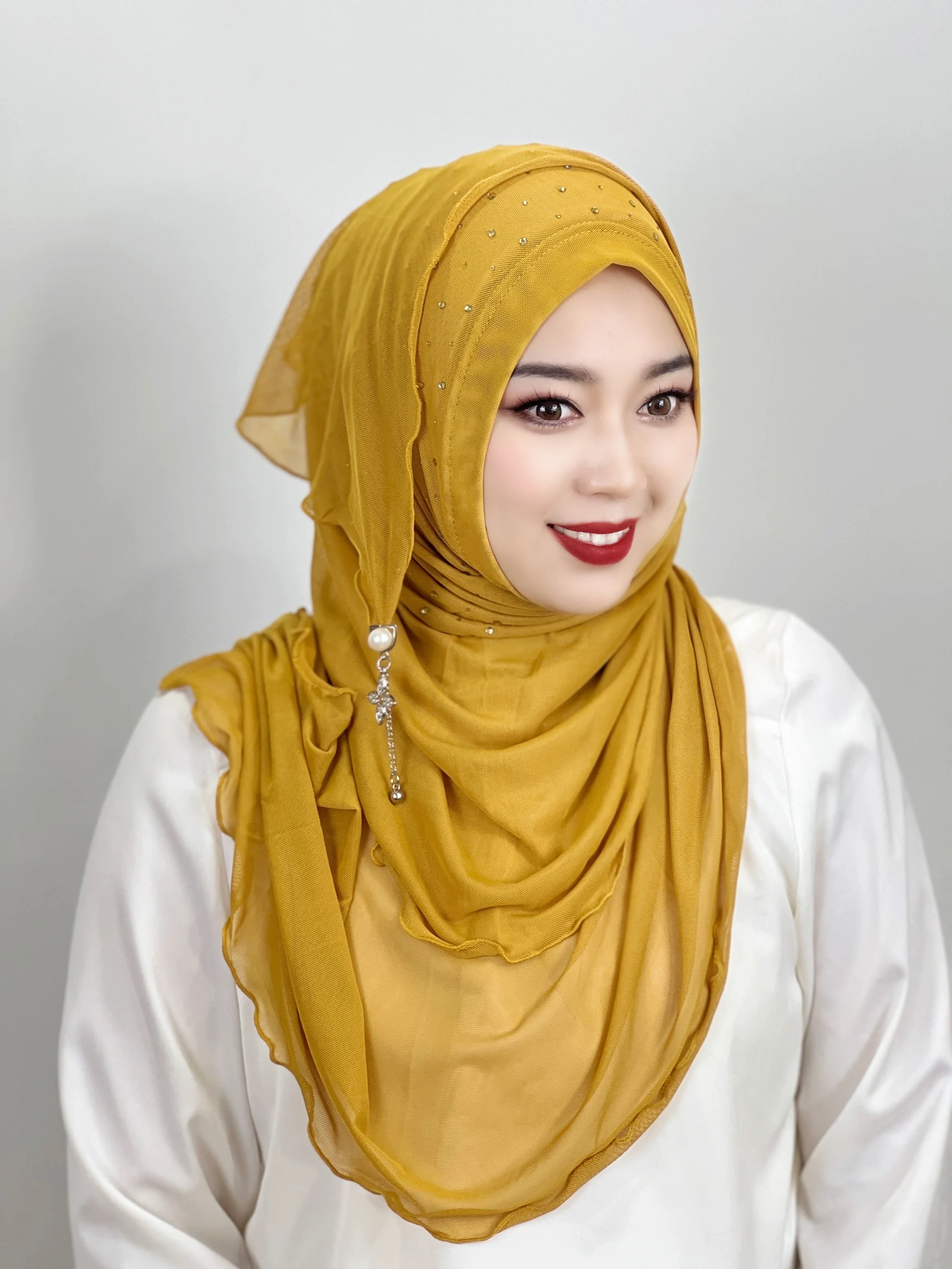 Muslim Tassel Hijab Solid Color With Drill Arabic Hijab Long Women Hijab Shiny Soft Easy to Wear Hijab Turkish Head Wrap Scarf