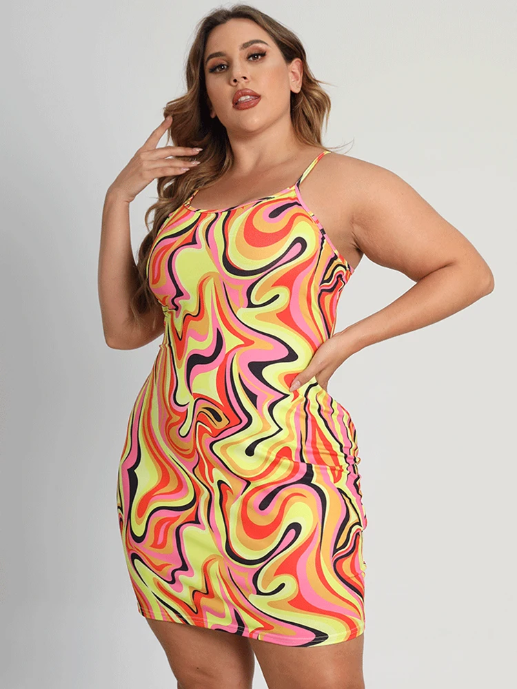 Рисунок 2 - Женское платье на бретельках с принтом