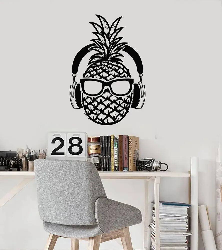 Виниловая наклейка на стену с ананасом наушники солнцезащитные очки украшение