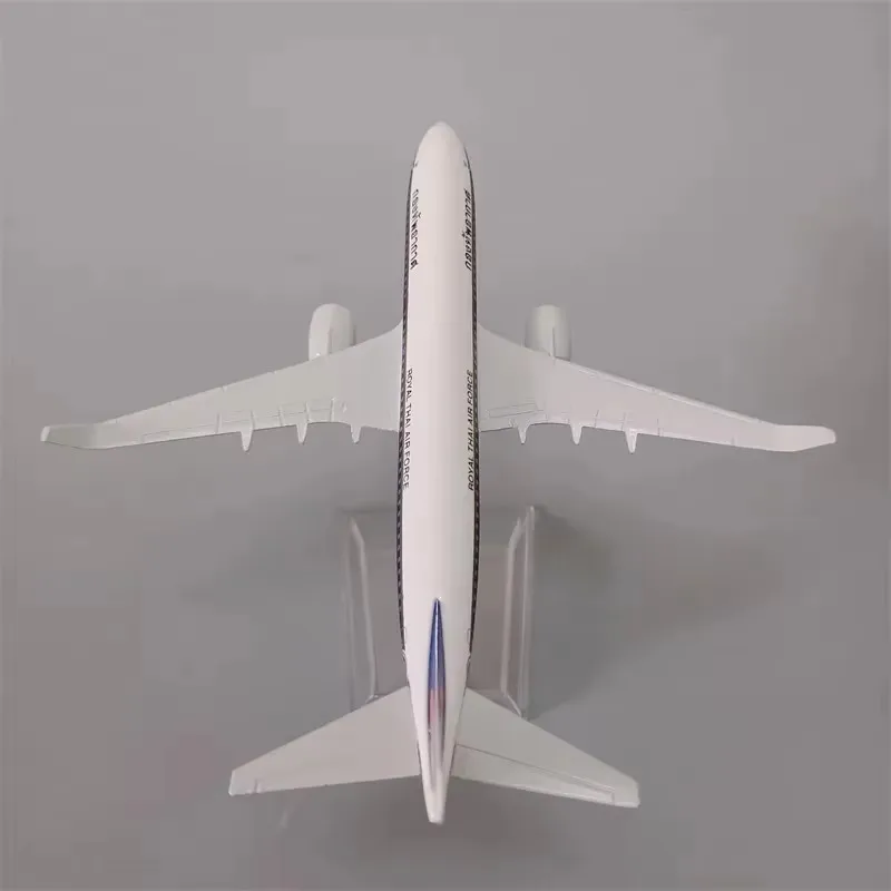 Масштаб 1/400 737 модель самолета из сплава 16 см B737 тайского президентского
