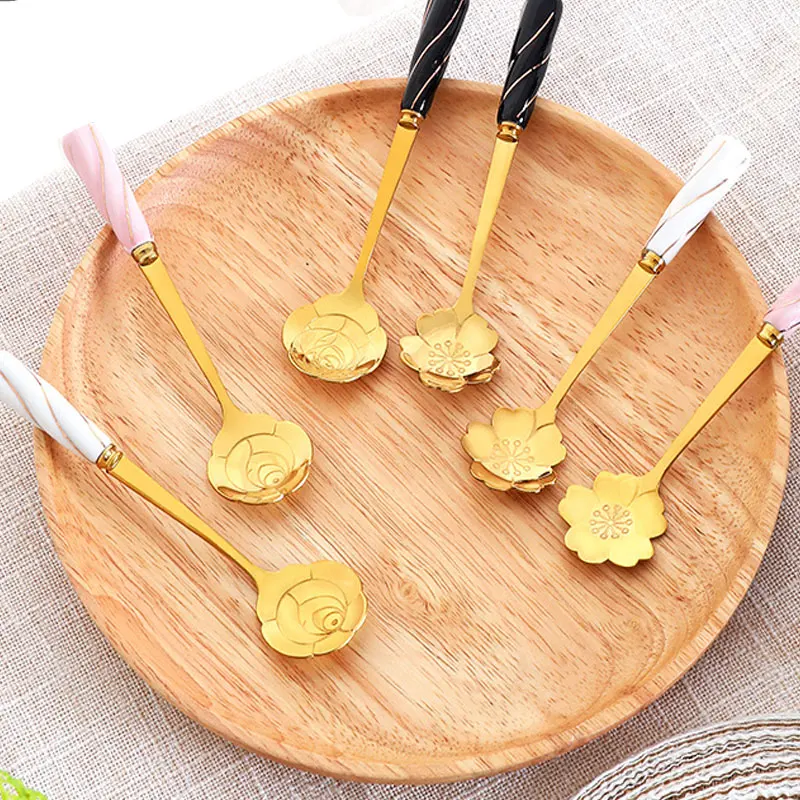 

Ложка для кофе из нержавеющей стали в форме лепестков