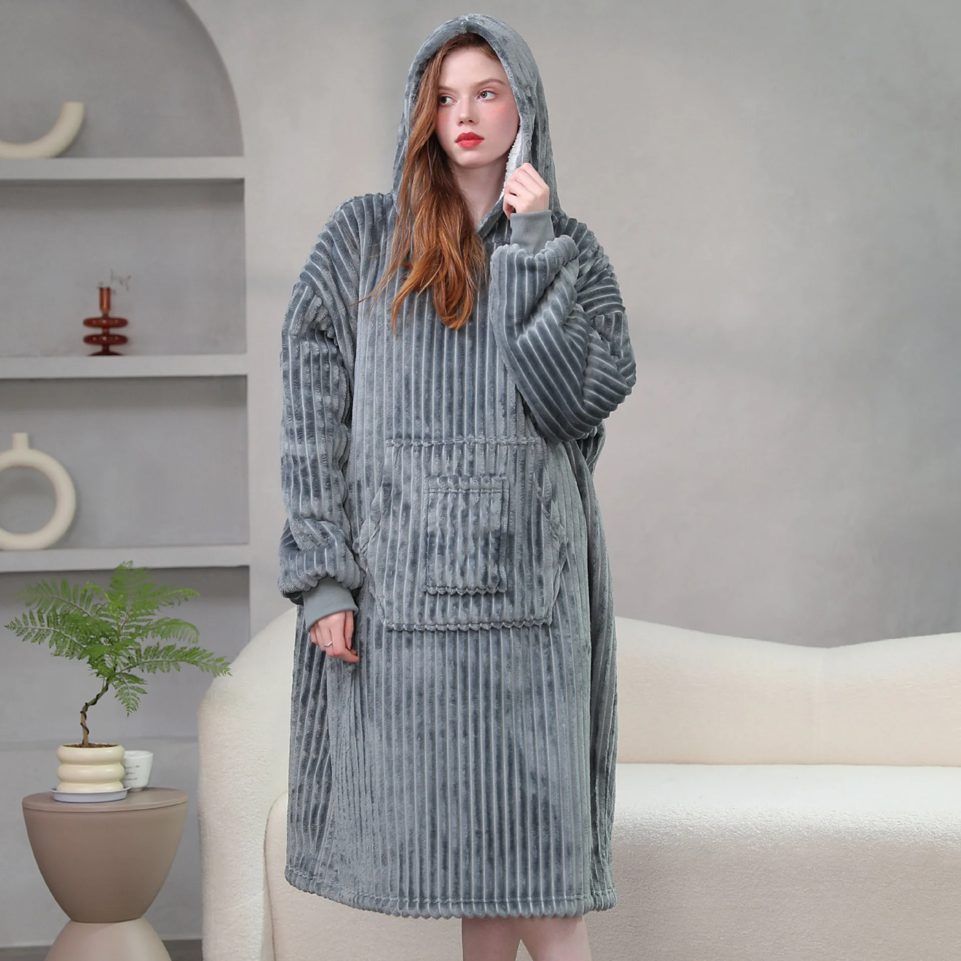 Женская фланелевая ночная рубашка с капюшоном свободного покроя