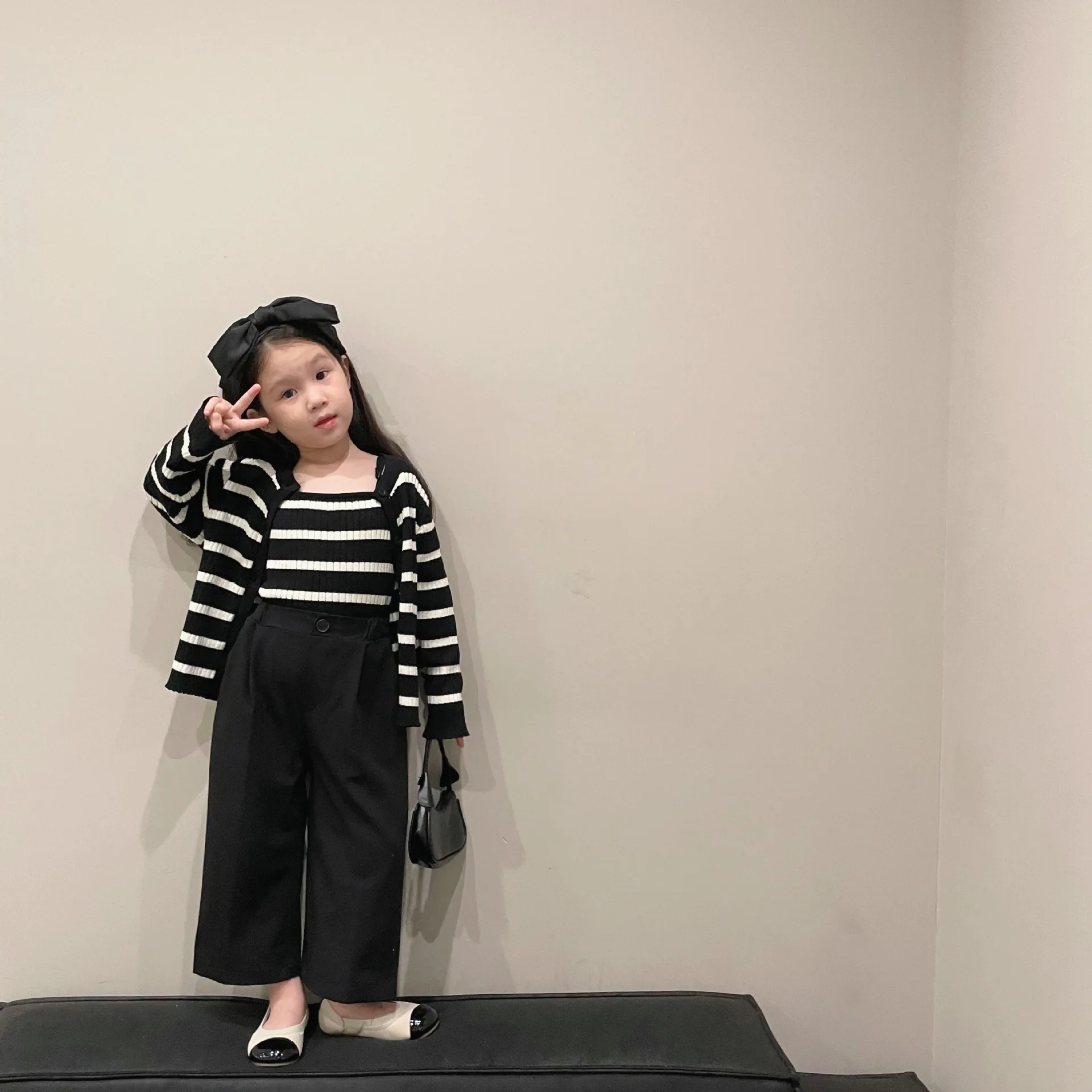 

Свитер для девочек, комплект из двух предметов, однобортный, с круглым вырезом и длинными рукавами, из мягкого хлопка, простая модная повседневная осенняя одежда для детей