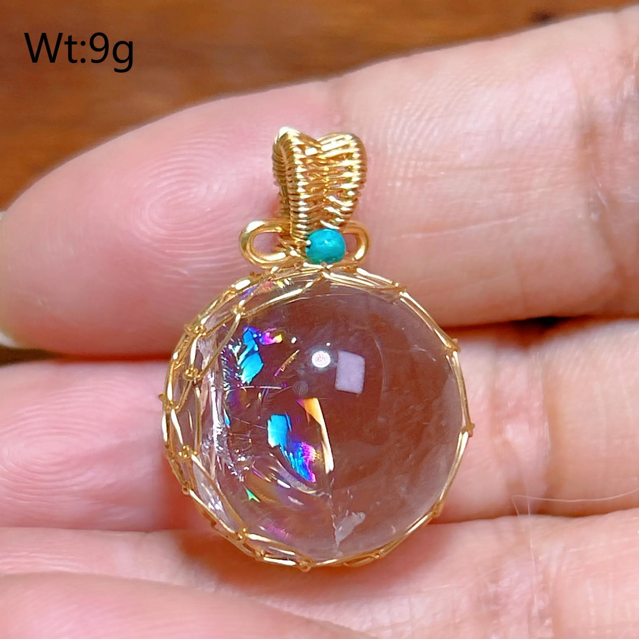 

Радужная сфера из кварца