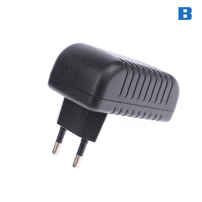 

Скрытая копилка-розетка