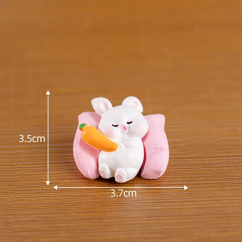 

Миниатюрные фигурки животных из канифоли