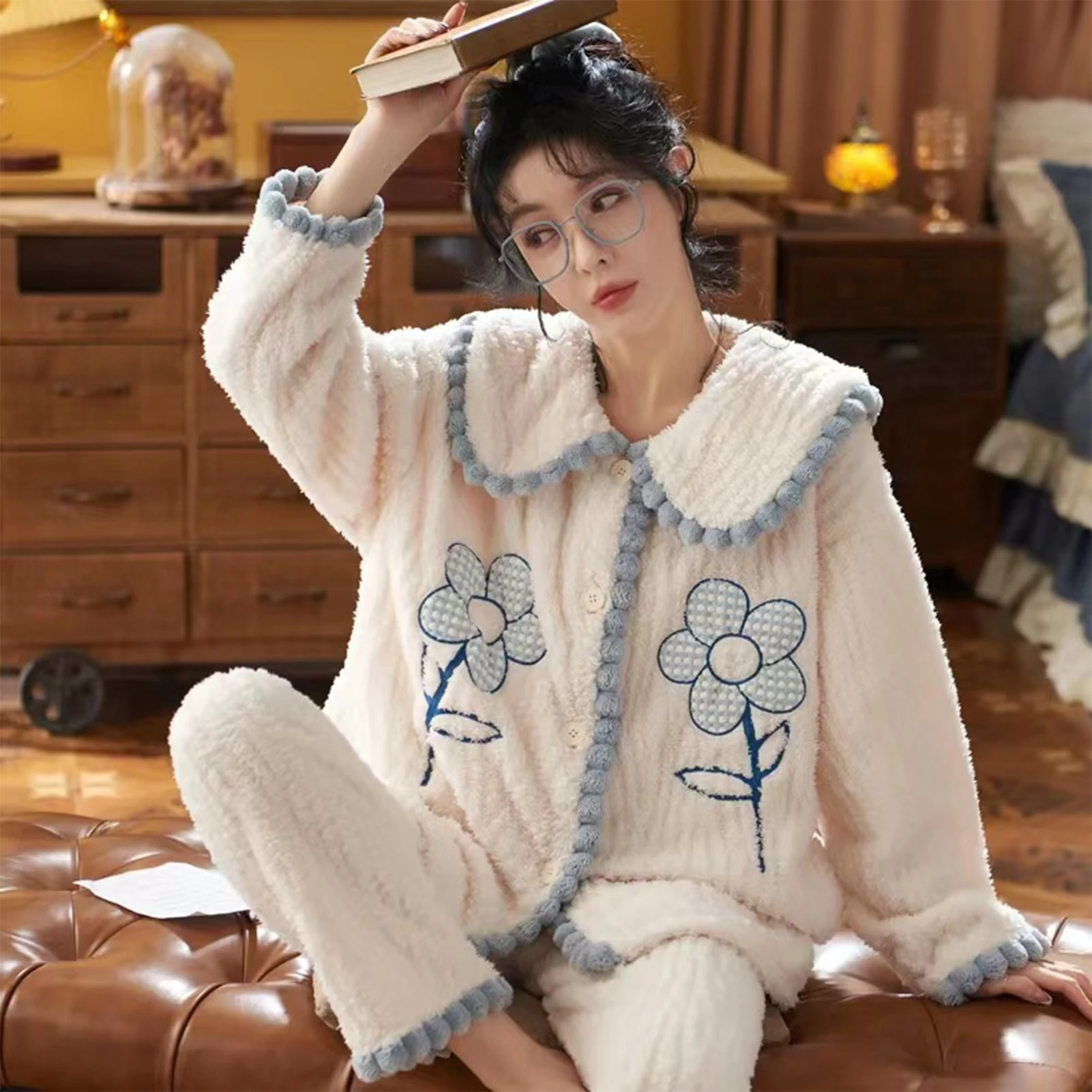 Thicken Plush Pajamas Set Long Sleeve Warming Sleepwear Autumn Winter Nightgown