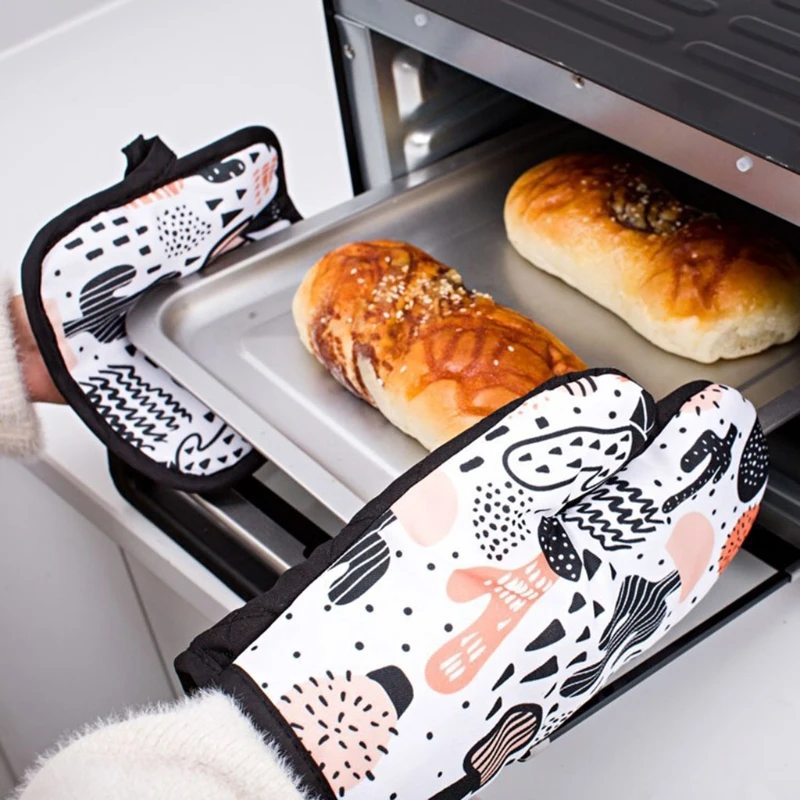

Cactus Pattern Theme Print Oven Mitts Pot Holders Set Heat Resistant Durable