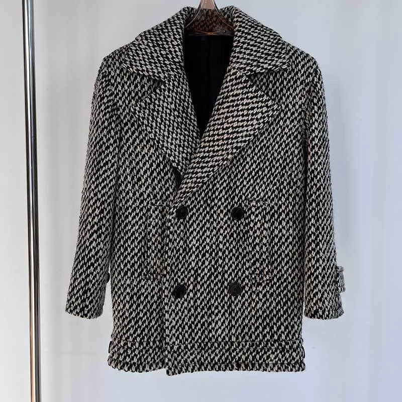 

23AW Classic New Wool Tweed Coat Fashionable Chic Double Breasted Lapel Shoulder Pad Jacket Temperament Women's Runway Clothing