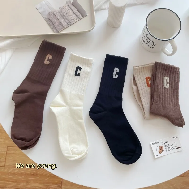 Simple Fashion Sports Mid-Tube Solid Cotton Socks for Women Set 5 Pairs New 2023 Spring Autumn Black White Cotton Girls Socks