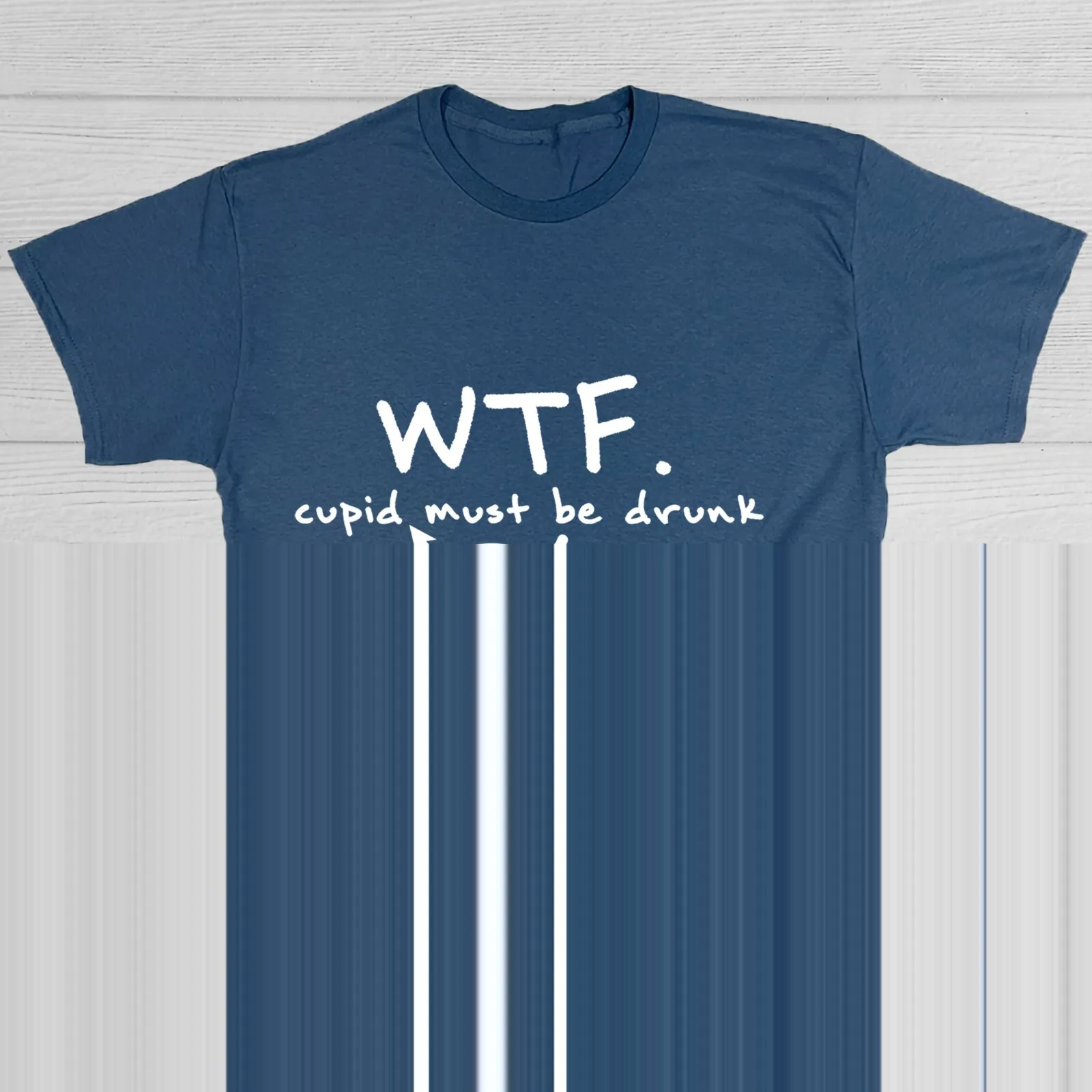 Фото WTF Купидон Must Be Drunk, саркастический юмор, новинка, забавная футболка №1